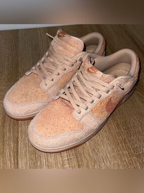 Nike Dunk Low “Burst Sunrise” Men’s 11 Women’s 12.5 Preowned
